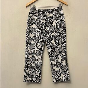 Talbots black white cropped leaf print pants Size 4P EUC